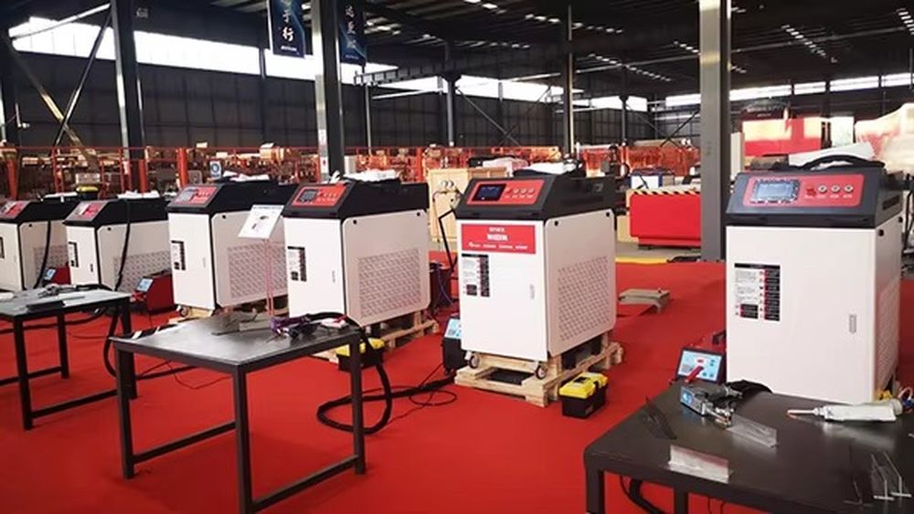 Heißer Verkauf: Neue tragbare  – Industrial Laser Welding Machine For Sale Bewertung und Preis